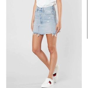 Levi’s mini skirt denim size 26
